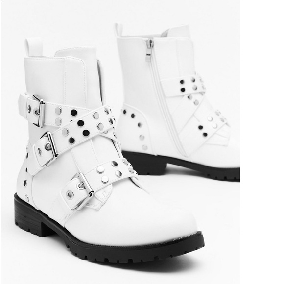 Hey stud lookin’ faux leather buckle boots - Picture 2 of 6